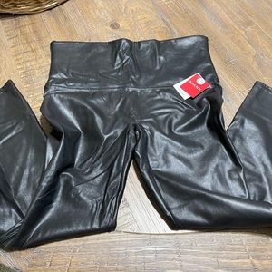 Spanx faux leather leggings, petite, size 1X